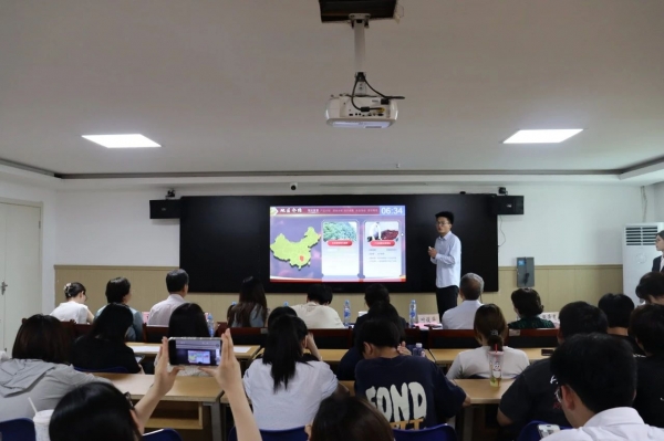 創新驅動，智匯醫學——醫學院成功舉辦2025年中國國際大學生創新大賽院賽選拔賽